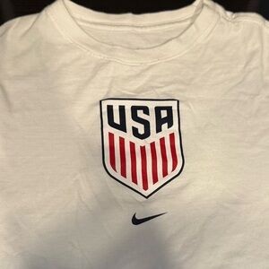 🇱🇷 Nike USA team tee. Kids size XL. Like new